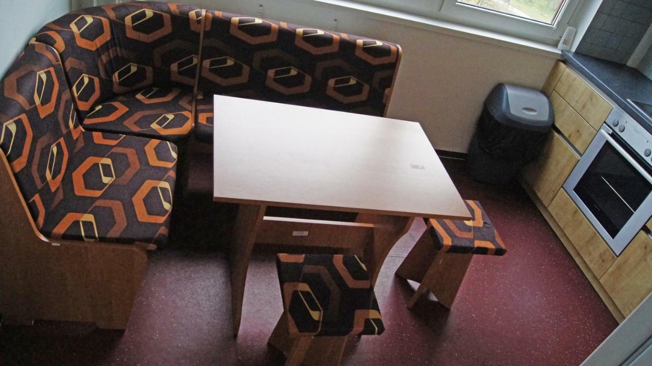 Km House Cerny Most Hostel Prága Kültér fotó
