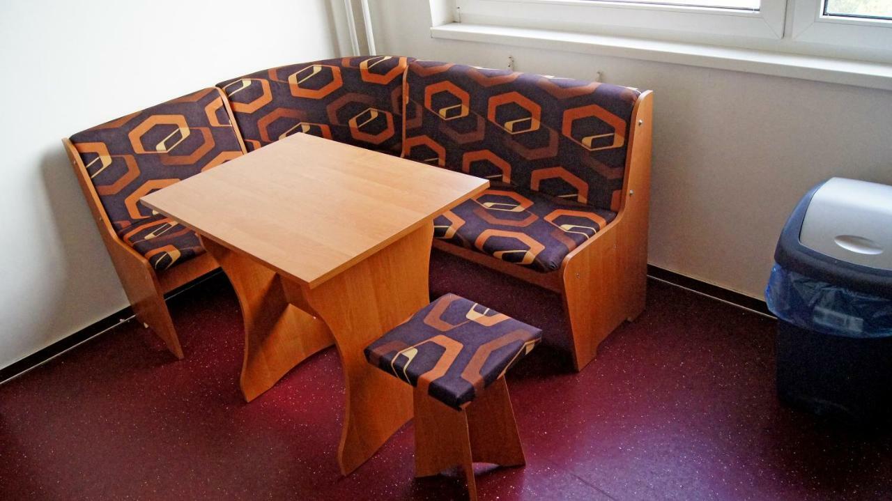 Km House Cerny Most Hostel Prága Kültér fotó